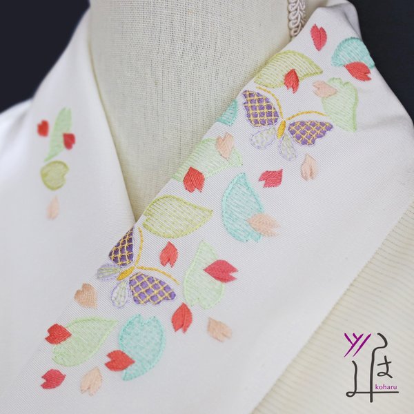 正絹の日本刺繍半衿＊春色の桜と蝶々＊手仕事