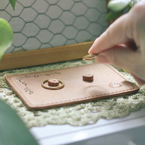 植物×本革なリングピロー【コンテスト応募作品】