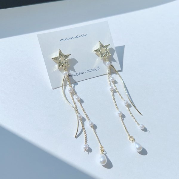 silver925芯　クリスマスに…♡ﾞ星のビジューとチェーンパールのピアス　イヤリング　ゴールド