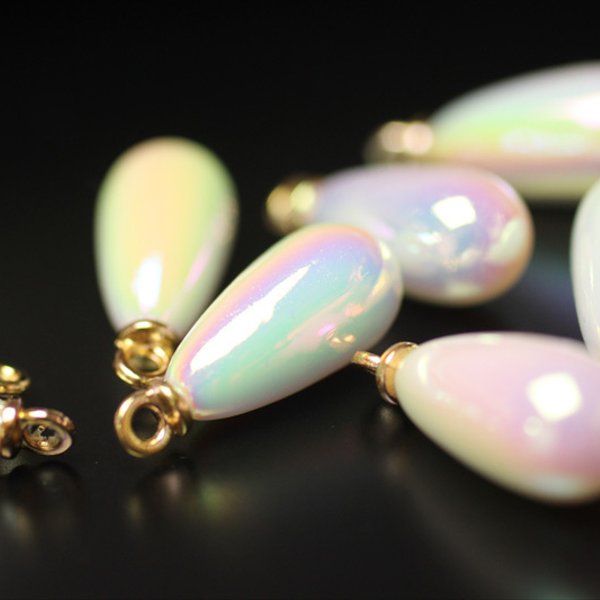 SALE★【16個】マーメイドの涙パール★AB加工ヒートン付《8×16mm》※8個×2袋