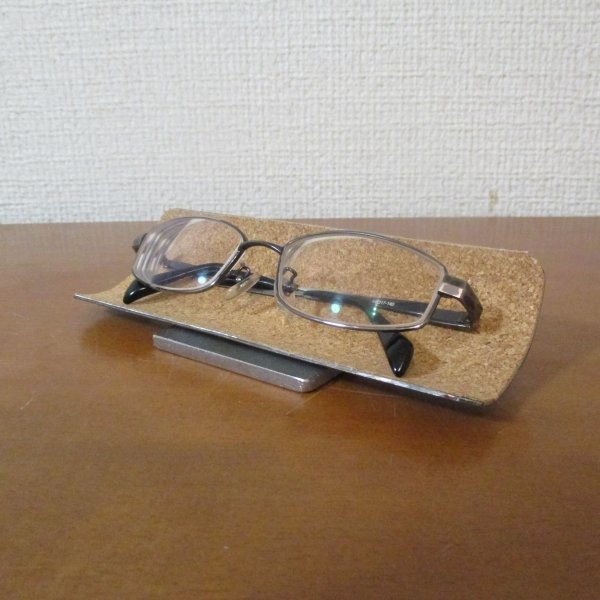 父の日に　めがねスタンド　眼鏡収納ディスプレイスタンド  ak-design　N151011