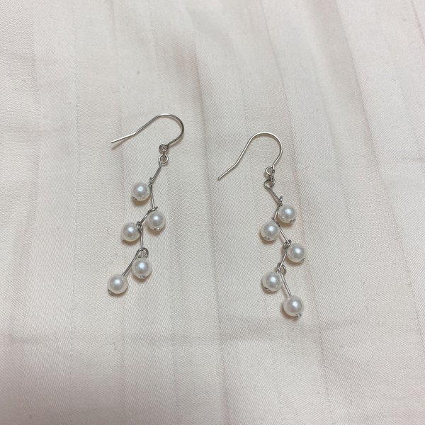 ジグザグピアス　パールピアス