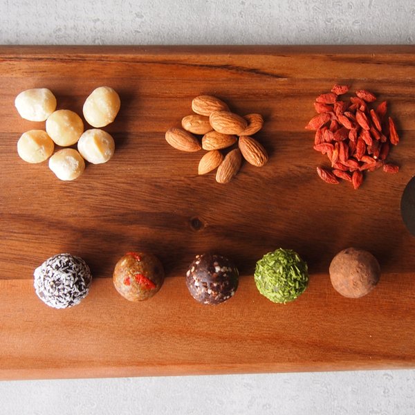 毎日摂りたい栄養素たっぷり！ナッツ＆ドライルーツのninmari balls！　5pieces (５種×1個)