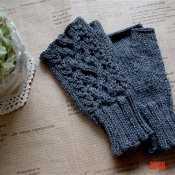  ☆彡ケーブル模様のFingerless Mittens☆彡