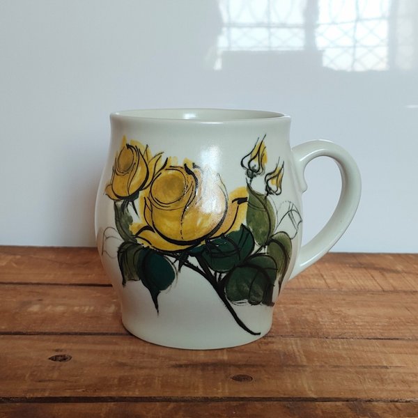 Arabia 'kukka' yellow rose mug