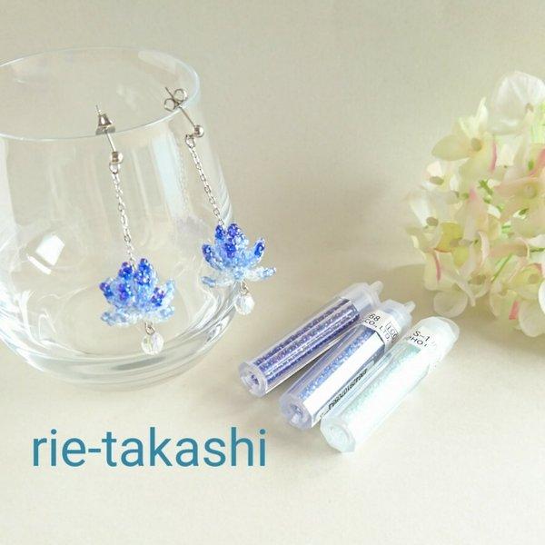 キット🍀ビーズステッチで作る蓮の花とチェコガラスが揺れるピアス/イヤリング    ブルー     