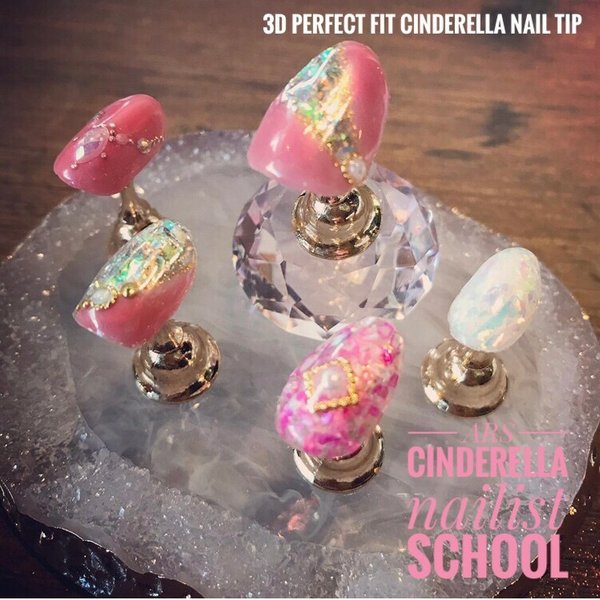 ★自爪にぴったり★3D perfect fit Cinderella nail tip★ピンク