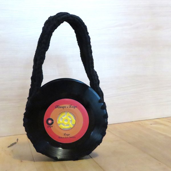 本物のレコードで出来たバッグ「bagu 」cotton strings black アップサイクル(UP cycle)  AB-103CBK