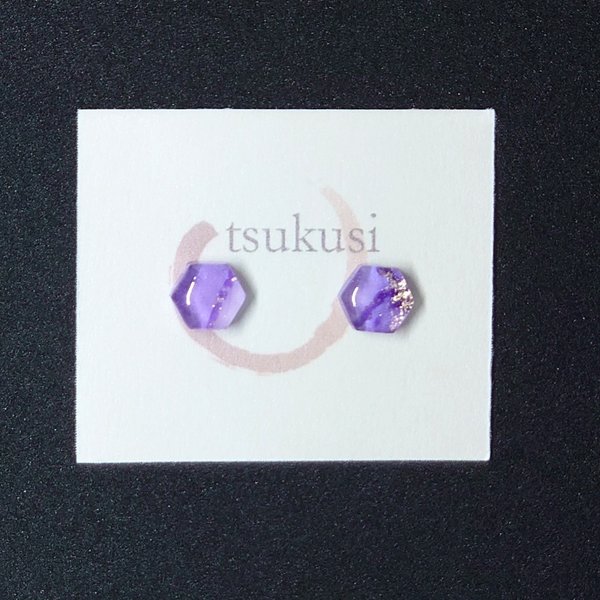 四季彩蒐-ｼｷｻｲｼｭｳ-紫苑 六角 ヘキサゴン ピアス／イヤリング