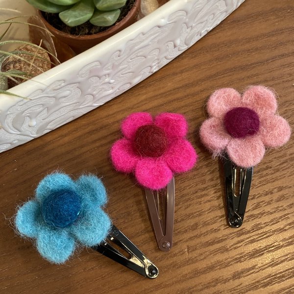 可愛いお花フェルト🌼パッチンピンお花🌼ハンドメイド3個セット定形外送料込み✨