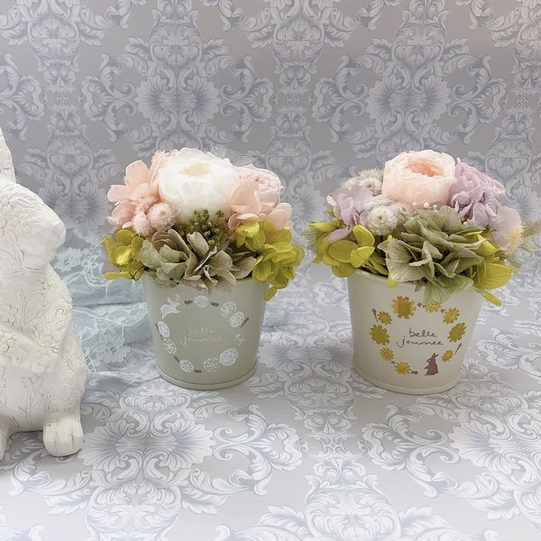❤︎ Tin can of rabbit ❤︎Petit  preserved flower arrangement ❤︎