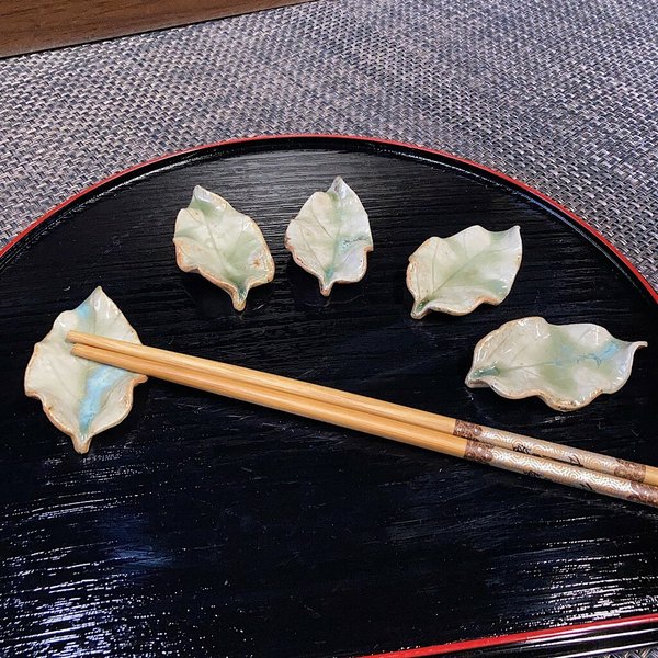 【5枚セット】葉っぱの箸置き～灰釉～