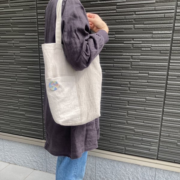大きめ綿麻Bag(刺繍ブローチ付き)