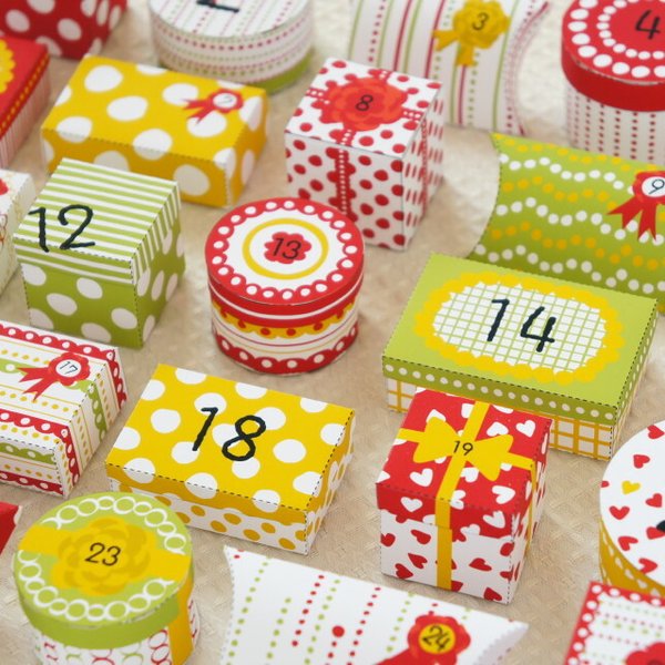 アドベントカレンダー  ーお菓子が入る２５種のギフトBOXー