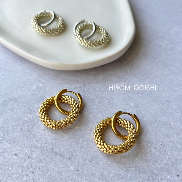 【再販:選べる2色】MARU Hoop pierced earrings 