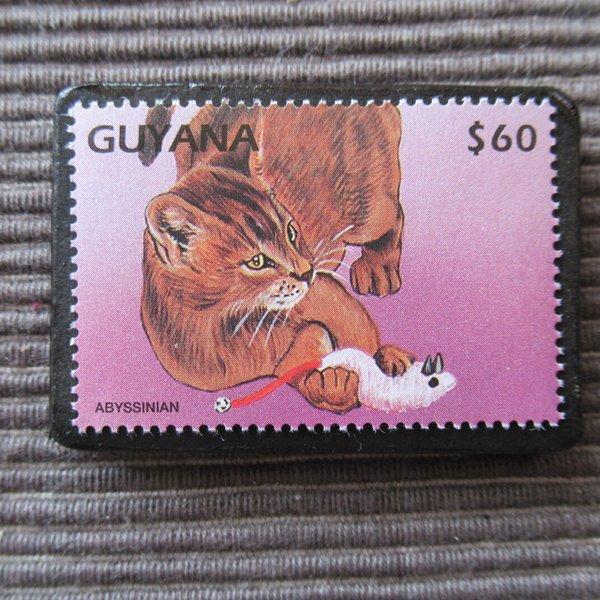 ガイアナ　猫切手ブローチ 7184