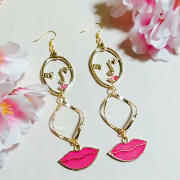 フェイスチャーム 💋ピアス