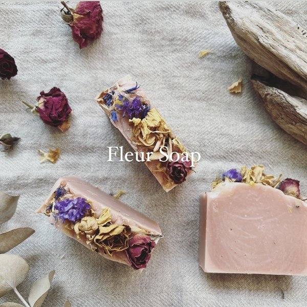 ドライフラワー石鹸　Fleur Soap sachet サシェ　雑貨石鹸　母の日　ギフト　お祝い　お誕生日　プレゼント　花　花束【1個】