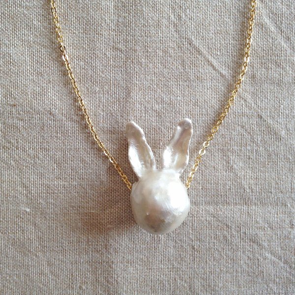 Animal Pearl Necklace / Rabbit