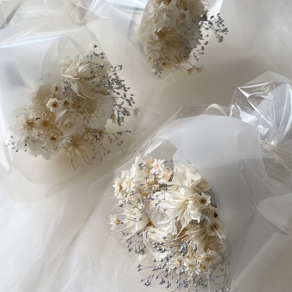 再販×29【white】プリザーブドフラワーのミニブーケ　花束