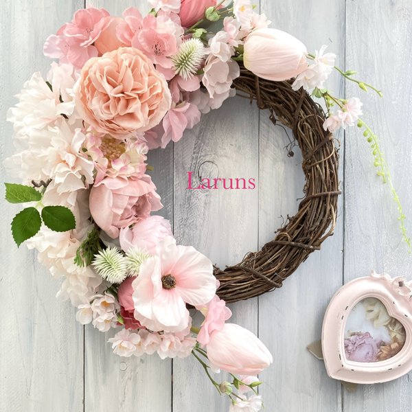 桜とﾁｭｰﾘｯﾌﾟのスプリングリース　淡いピンクの春リース　直径34㎝　贈り物