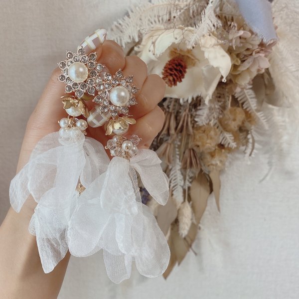 ウエディングアクセサリー👰‍♀️ブライダルアクセサリー、花嫁様へ💕ビジューとパールとシフォン💕