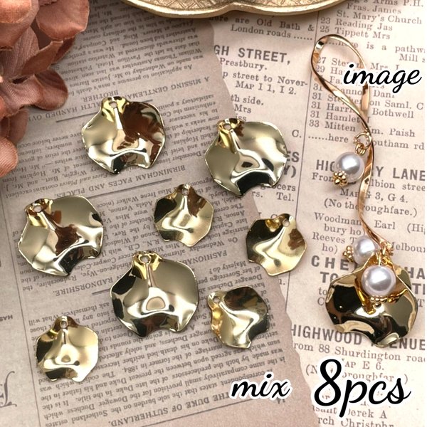 【chmm4165knz】【2size mix】【８個】 gold petal charm