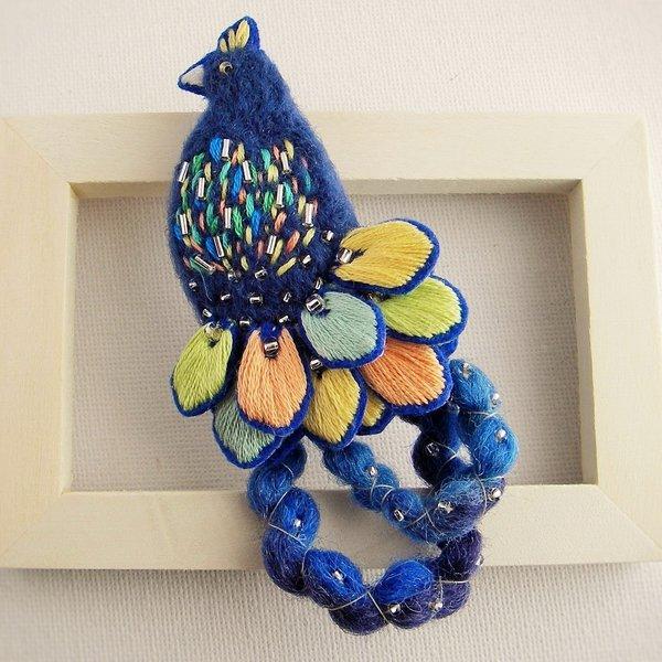 Dreamy bluebird brooch