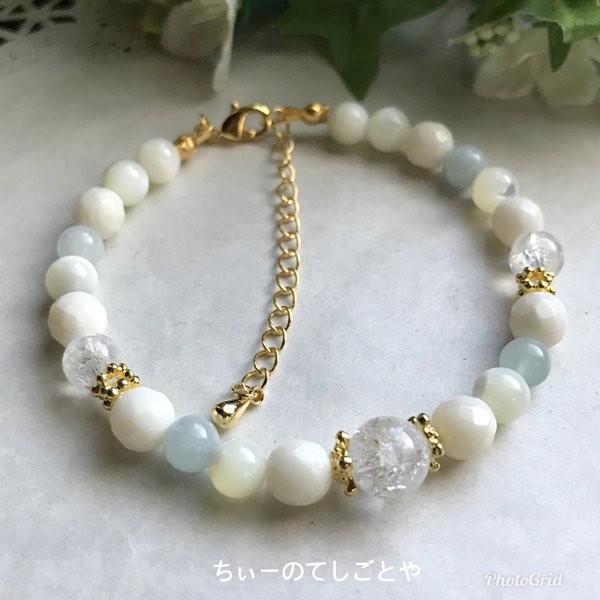 しあわせを呼ぶ✨アクアマリン＆ホワイトコーラル＆マザーオブパールブレスレット