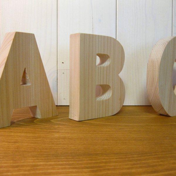 木製　アルファベット切り文字A~Z、＆　無塗装