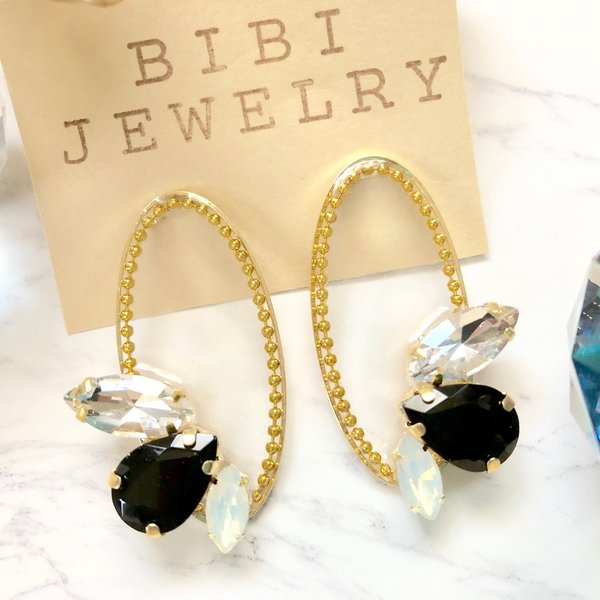 gold oval bijoux earrings 