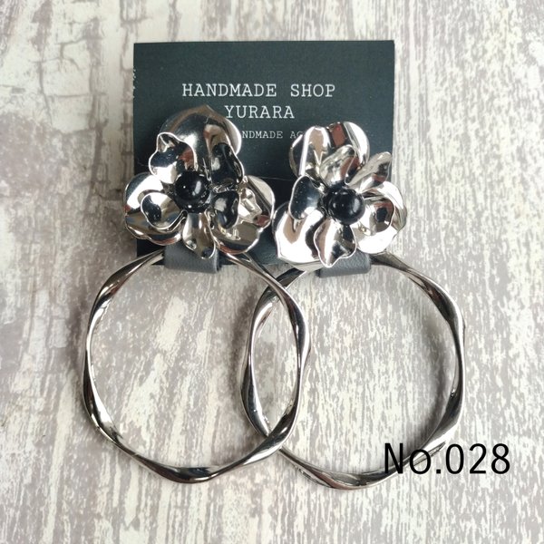 No.028 シルバーフープのフラワーピアス 2way