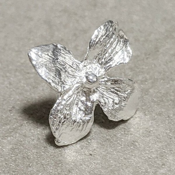 純銀製　お花のブローチ/ピンバッジ 紫陽花　silver1000 silver999