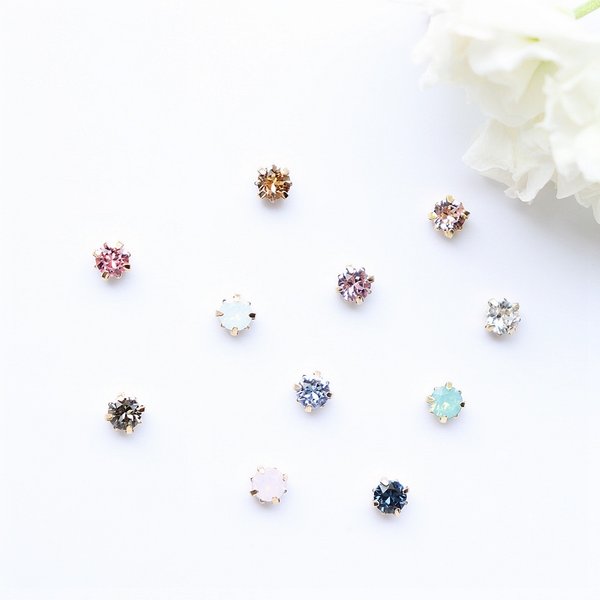 one swarovski ...  ピアス/樹脂ノンホールピアス（イヤリング）4mm 両耳販売