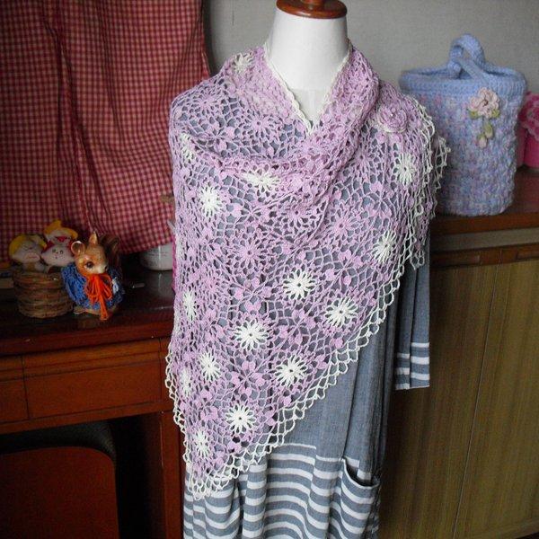 レース糸🌼華やかな色合いモチーフ編み三角ストール＊ライトパープル色