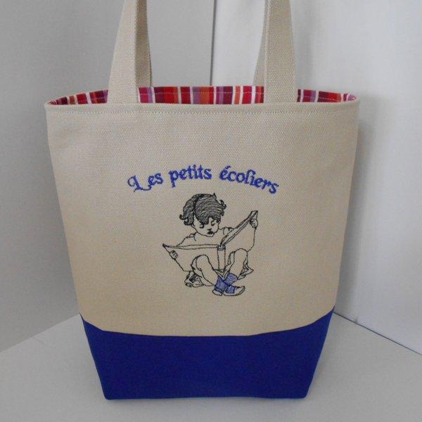 フランスの本を読んでる男の子刺繍の帆布のミニトートバッグ　ブルー