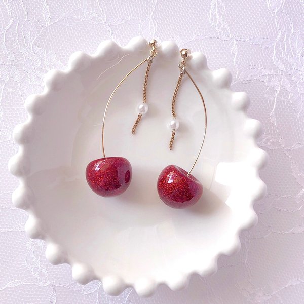 cherry.グリッターピアス