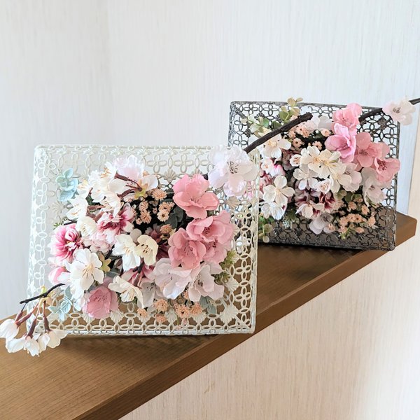 【桜花爛漫～Lace Frame Arrangement WHT/GRY】 アーティフィシャルフラワー  ギフト 卒業入学 お祝い 送別 記念日