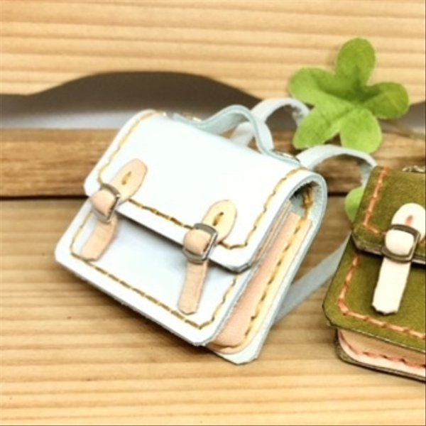 森き　ミニチュアリュックかばん　１つ　miniature bag.