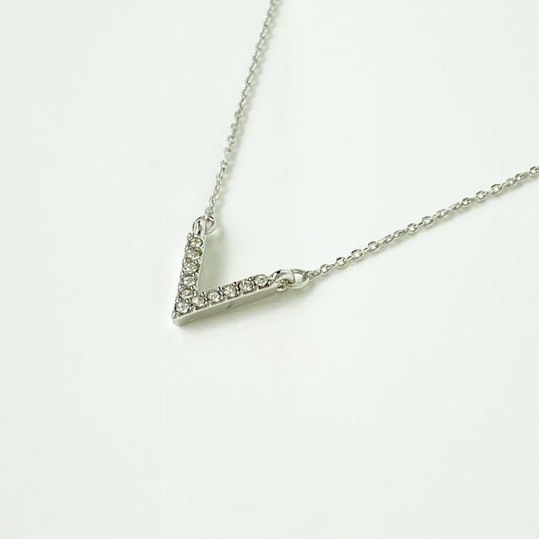 ｖneck　necklace　silvercolor