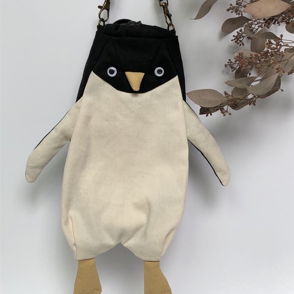 ペンギン巾着　ペットボトルサイズ　ブラック