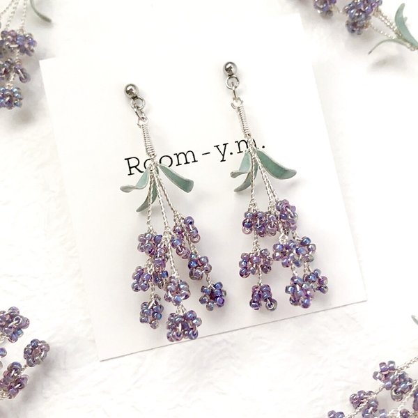 ラベンダーの花束ピアス