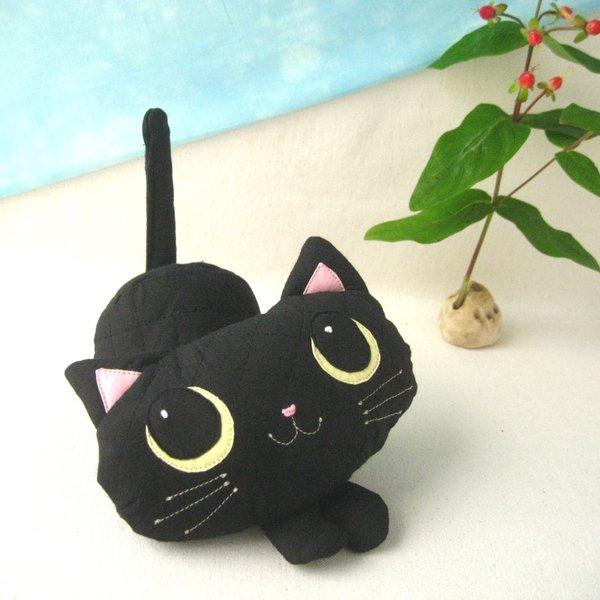 【受注制作】黒猫のぬいぐるみ 