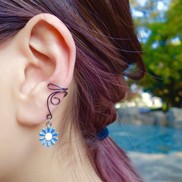 artwire ear cuff 〜blue flower〜