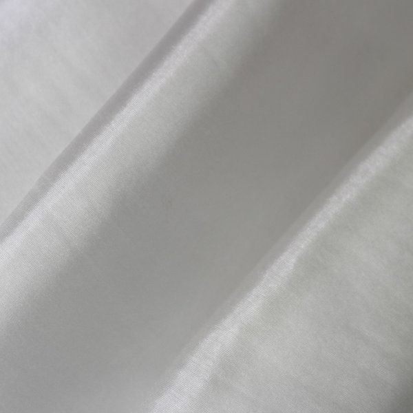 羽二重　４匁白生地　1m　幅９4cm　つまみ細工　ブライダル  絹