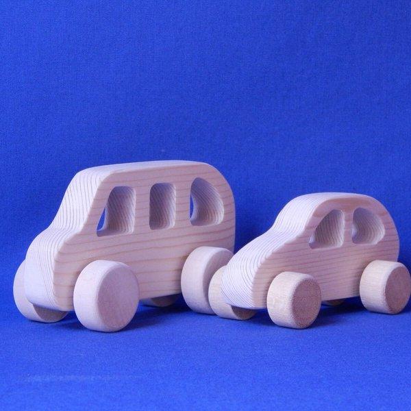木のおもちゃ　ミニバスと乗用車 