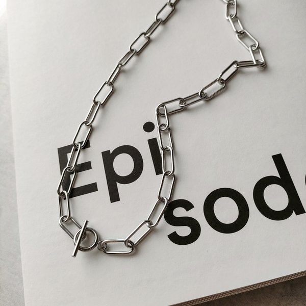 Simple chain necklace