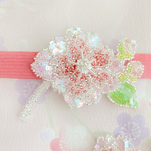キラッキラ☆オートクチュール刺繍による八重桜のブローチ