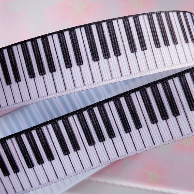 7261 2m300円 25mm幅 グログランリボン ピアノ 鍵盤 音楽