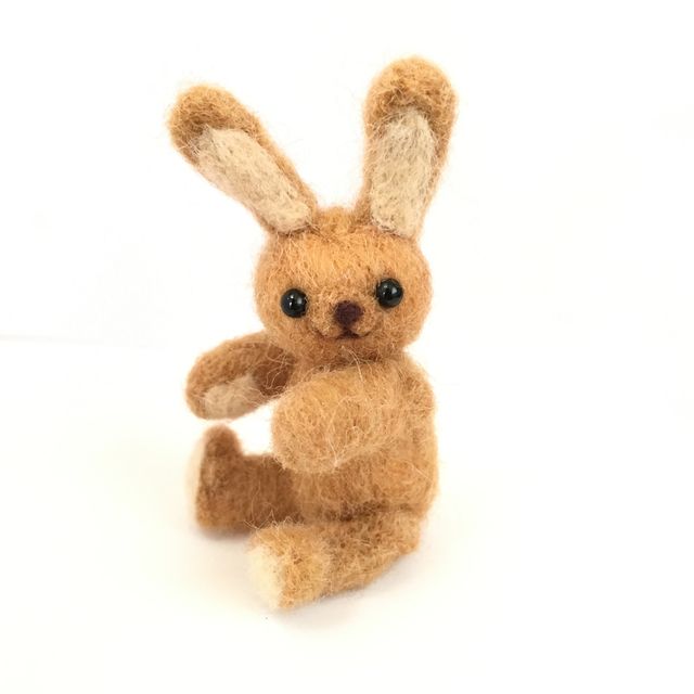 ウサベア 羊毛フェルト 茶色 うさぎのぬいぐるみ ハンドメイド ウサベア 羊毛フェルト 茶色 うさぎのぬいぐるみ ハンドメイド